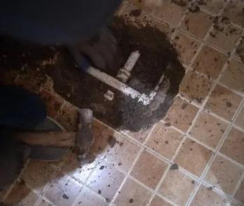 云浮卫生间漏水维修公司为您分享下卫生间渗水如何处理及注意事项