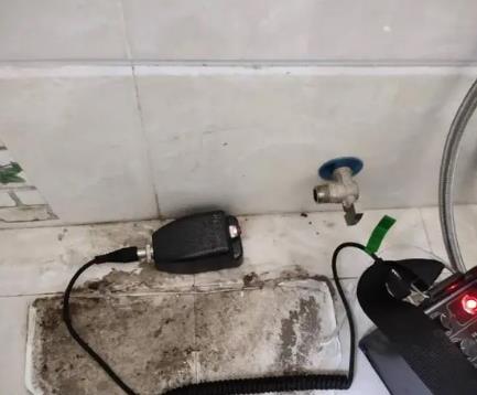 云浮屋顶漏水维修公司分享下卫生间漏水的危害及解决方法